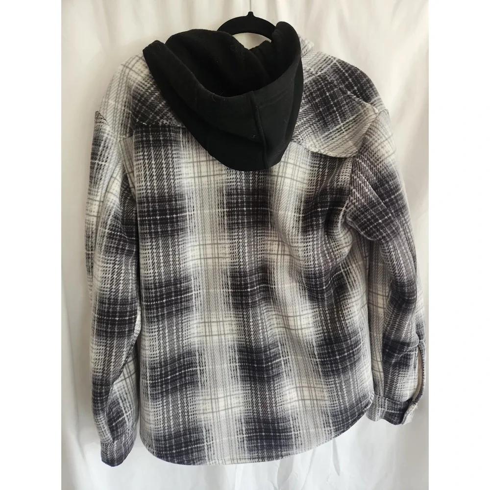 Matix Men's Small Sherpa Lined Hooded Flannel Jacket Black White Plaid Shacket